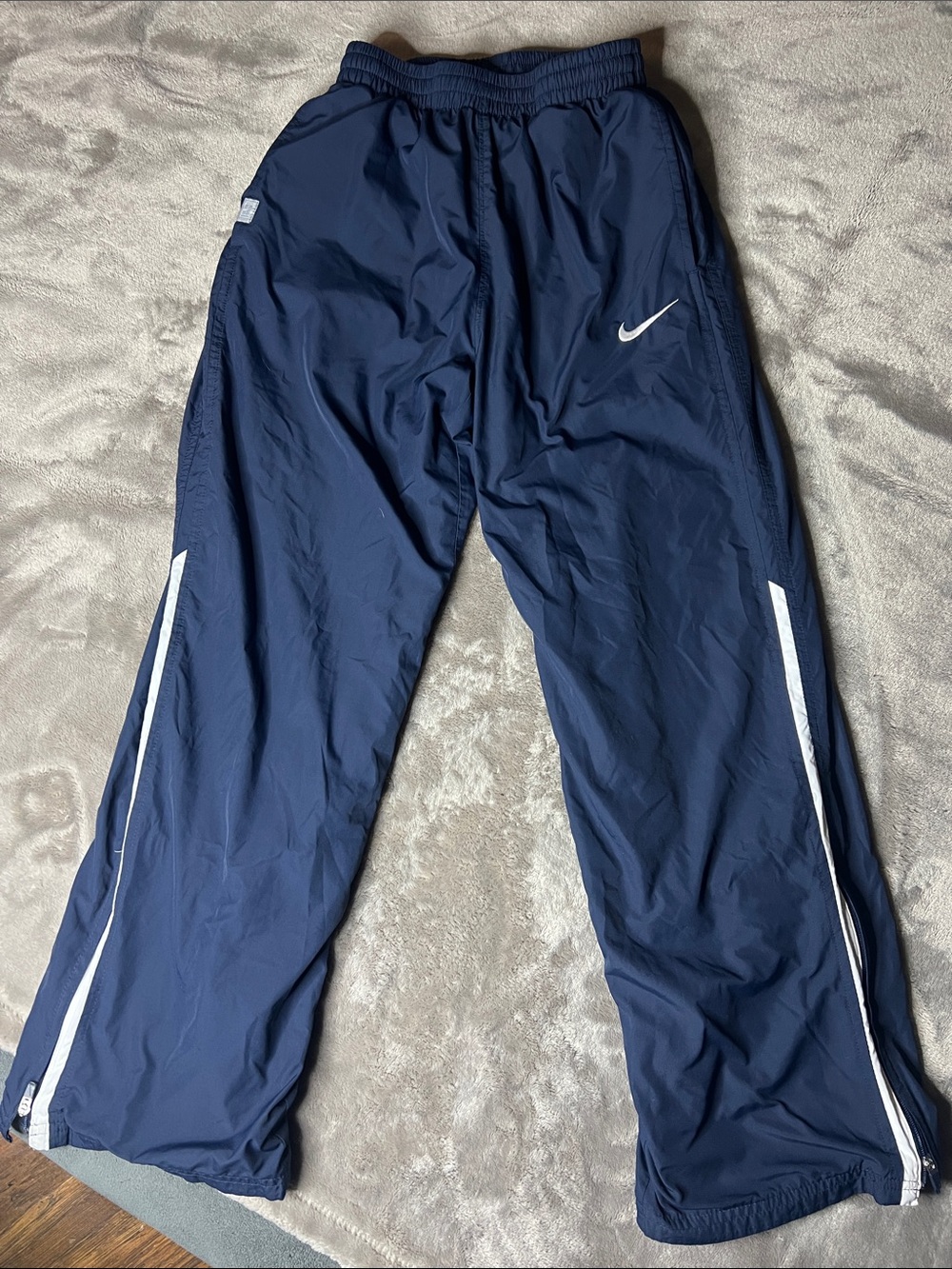Nike Windbreakers (YM) - Picture 3 of 5